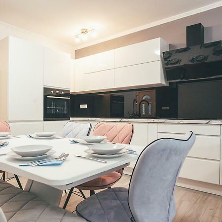 Apartments Js Bibinje Bagian luar foto