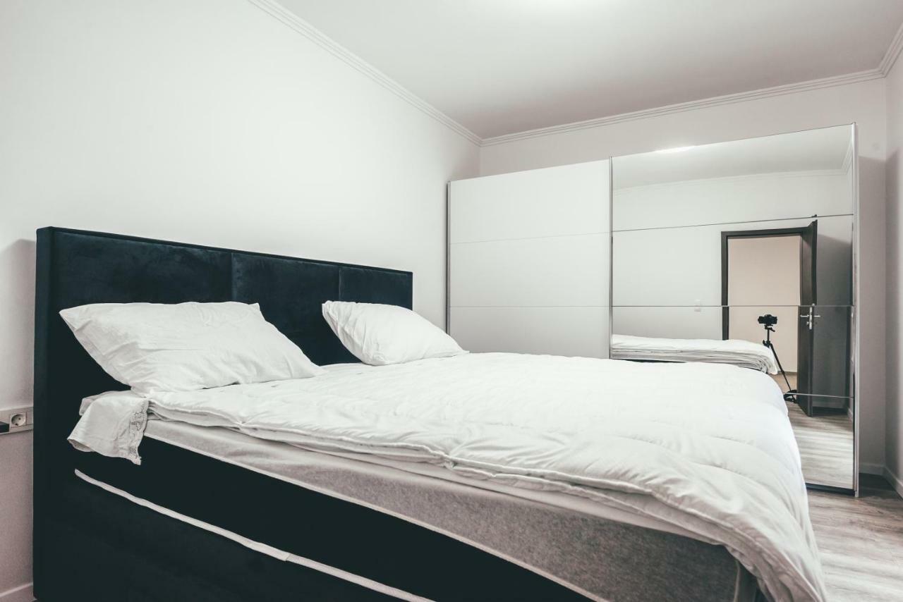Apartments Js Bibinje Bagian luar foto